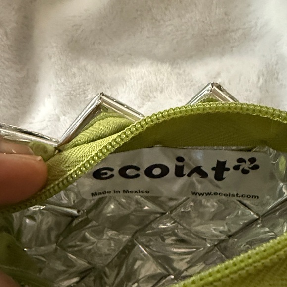 Ecoist Woven Metallic Mini Wristlet Bag Like New! - Picture 4 of 7